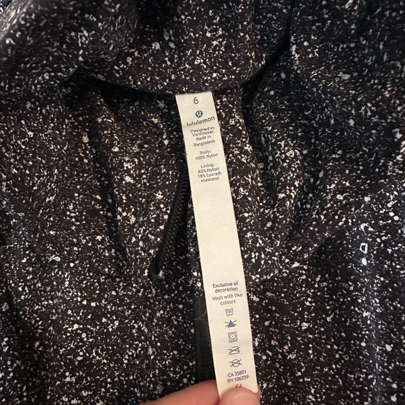 Lululemon Jacket - Picture 3 of 4